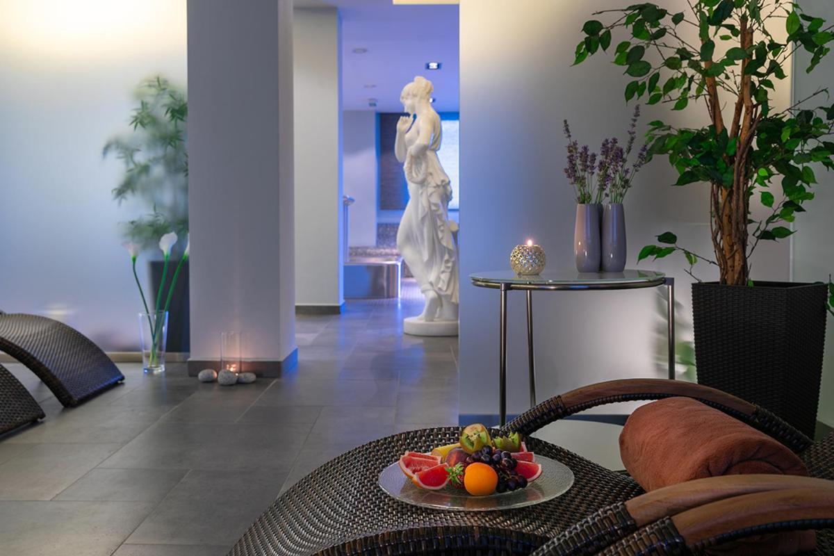 Hotel Abacie & Wellness Valasske Mezirici Luaran gambar