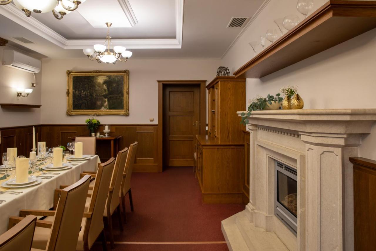Hotel Abacie & Wellness Valasske Mezirici Luaran gambar