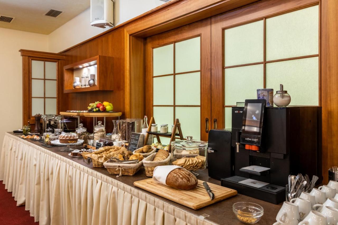 Hotel Abacie & Wellness Valasske Mezirici Luaran gambar
