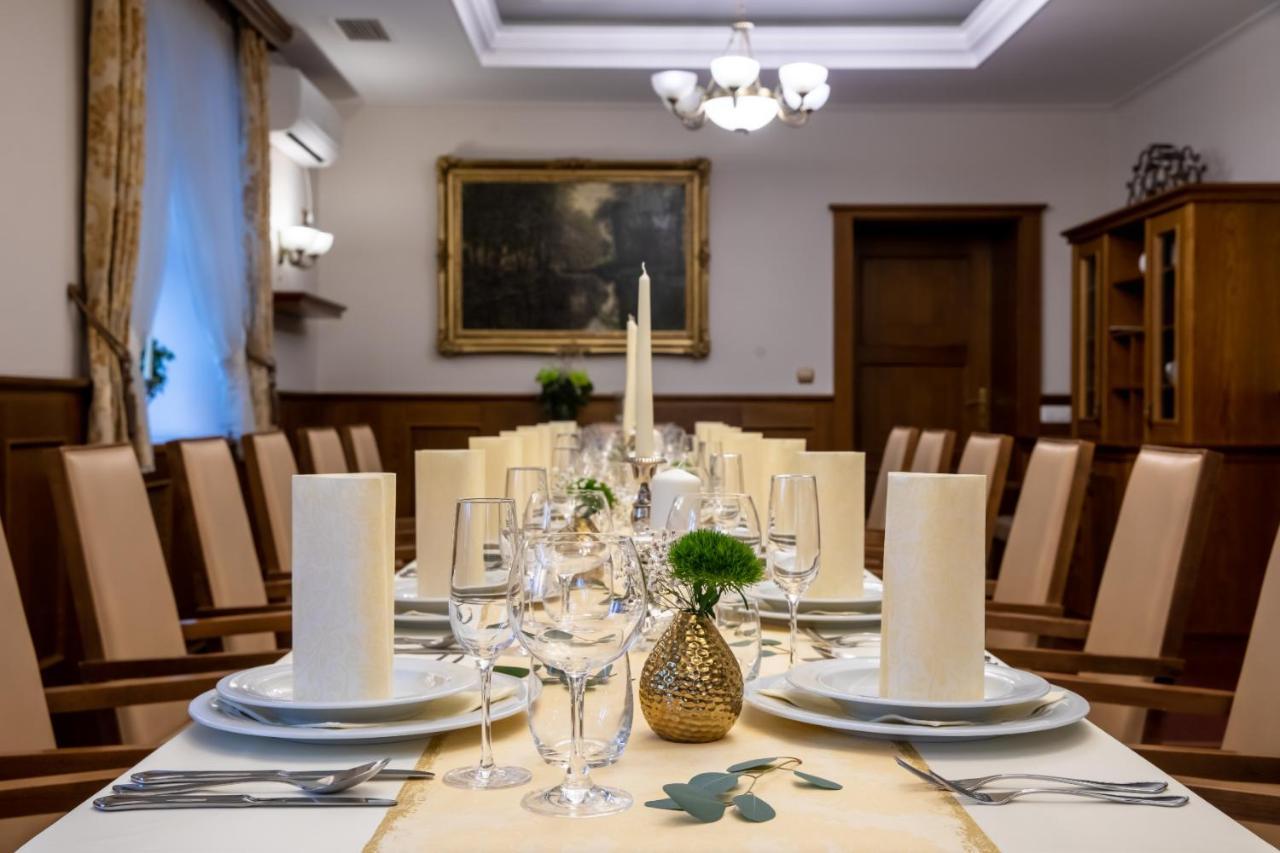 Hotel Abacie & Wellness Valasske Mezirici Luaran gambar