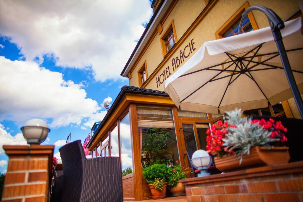 Hotel Abacie & Wellness Valasske Mezirici Luaran gambar