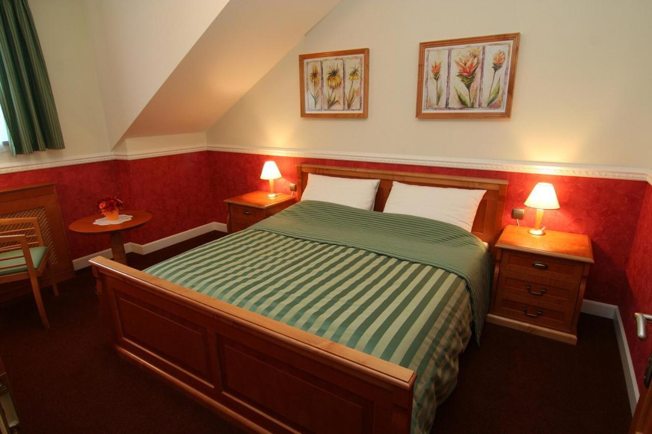 Hotel Abacie & Wellness Valasske Mezirici Luaran gambar